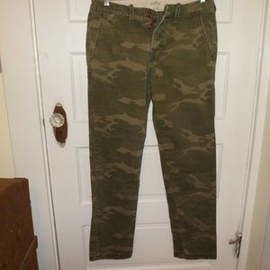 Hollister Men's Button fly Camo Jeans Sz 31x32